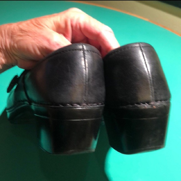 Black Dansko Shoes - Picture 3 of 6